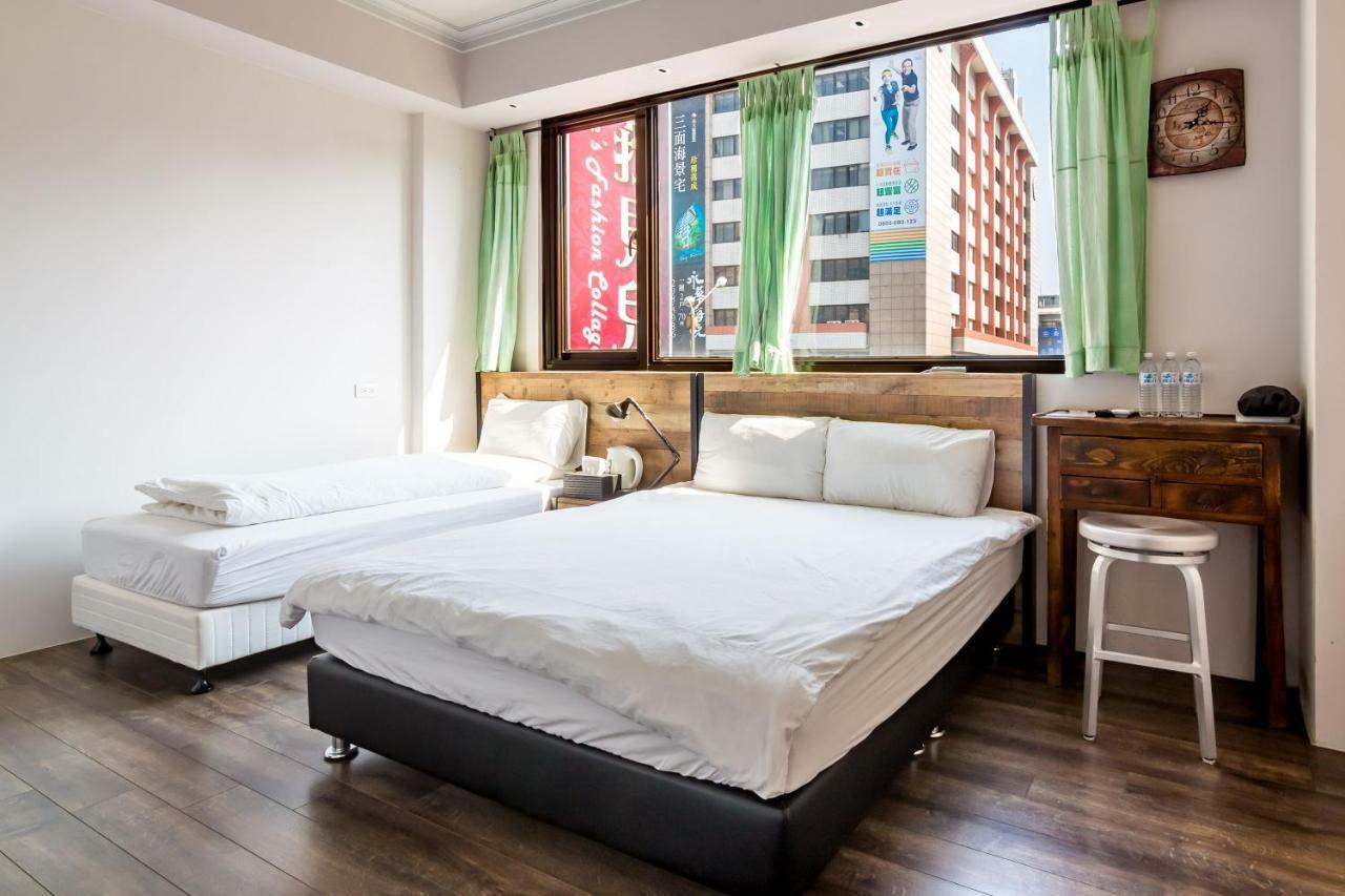 Fun Simon Apartment ไถหนาน ภายนอก รูปภาพ